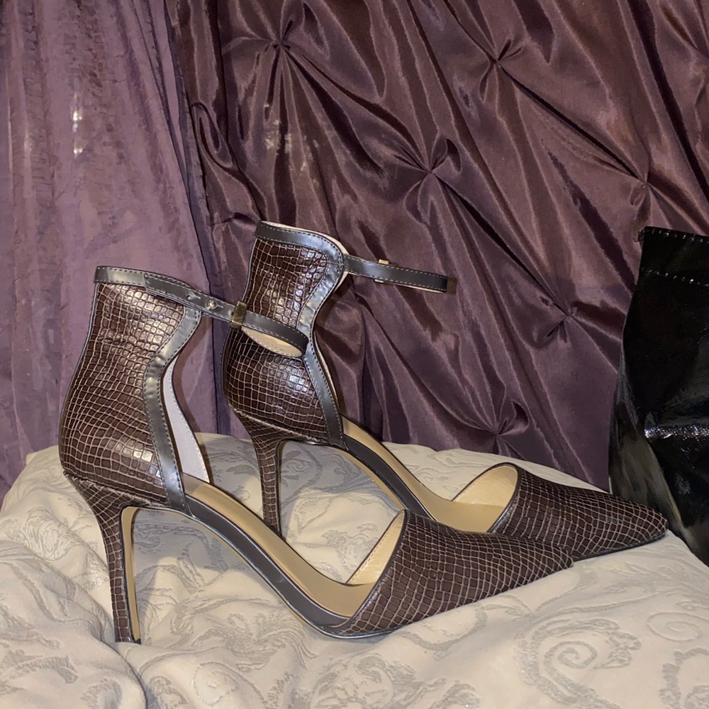 Ann Taylor Leather Crocodile Pattern - High Heels